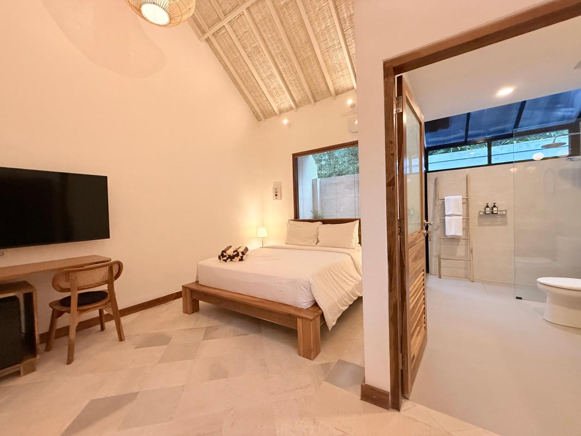 New, 8 Bed,10 Bath Villa, Location Villa Seminyak (Bali)