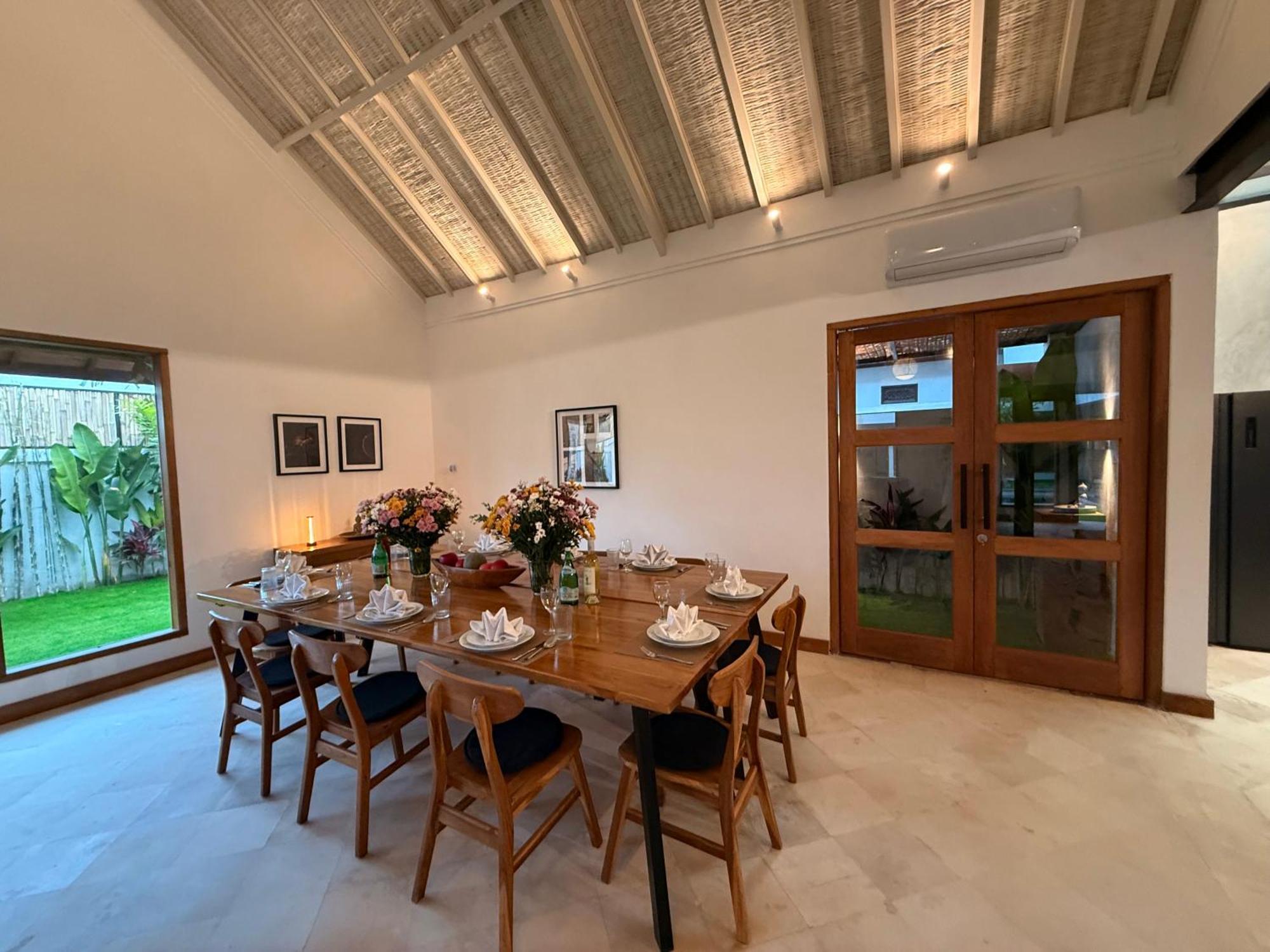 New, 8 Bed,10 Bath Villa, Location * Seminyak (Bali)